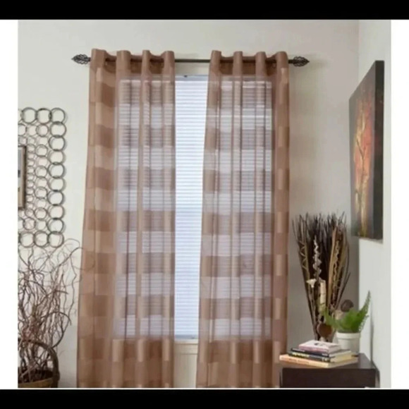 Sofia Grommet Curtain panel - Picture 1 of 5